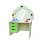 פינת יופי ואיפור צבעונית